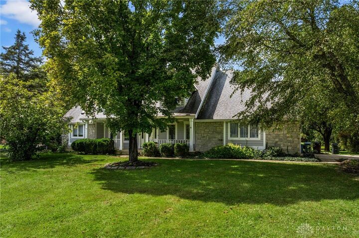 Property Photo:  1161 Orchard Run Drive  OH 45036 