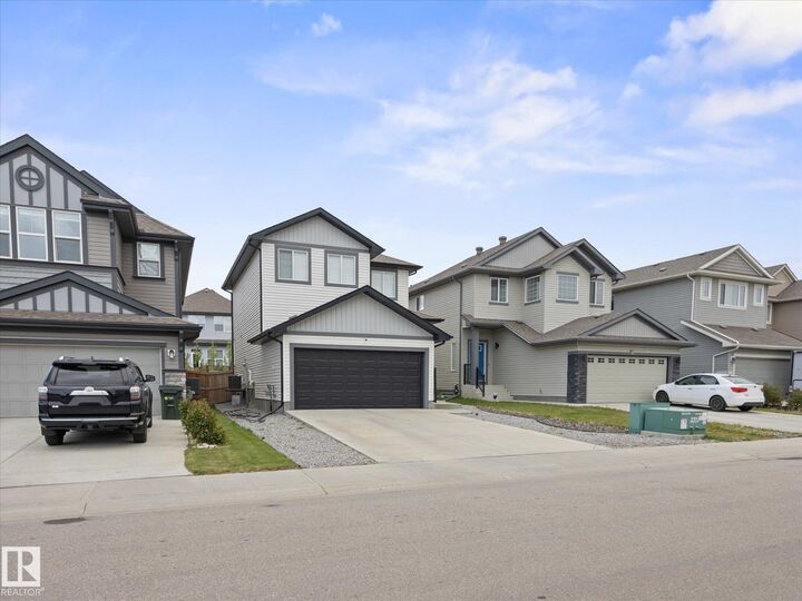 Property Photo:  17 Savoy Crescent  AB T8H 1A8 