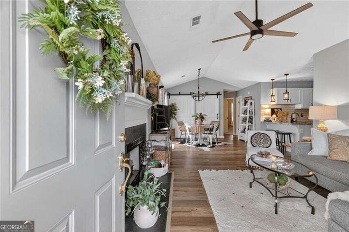 Property Photo:  513 Stanford Place  GA 30188 