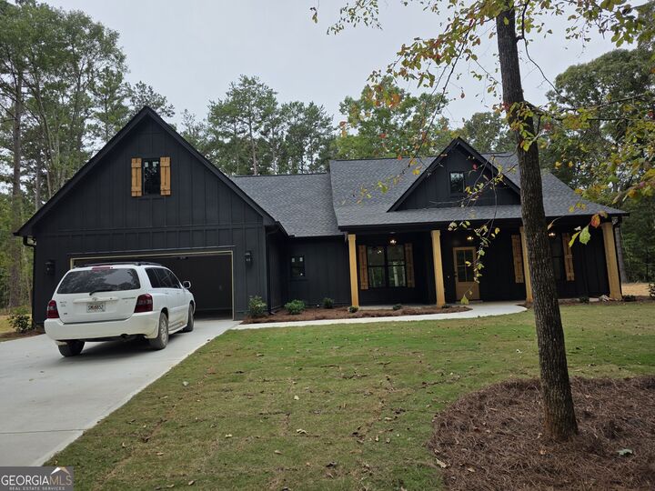 Property Photo: 440 Bob Thomas Road GA 30233