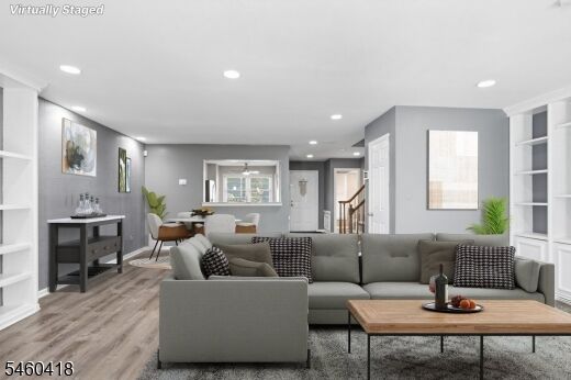 Property Photo:  5 Heatherwood Ct  NJ 07866 