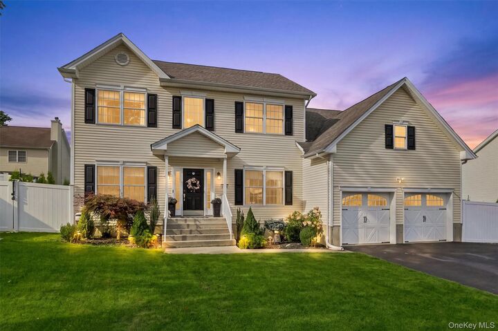 Property Photo: 2726 Colonial Drive NY 12553