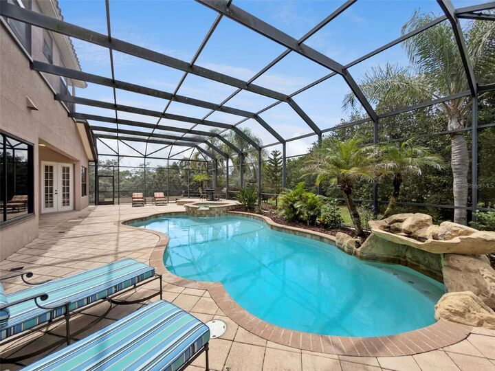 Property Photo: 135 Woodmoor Ct FL 33837