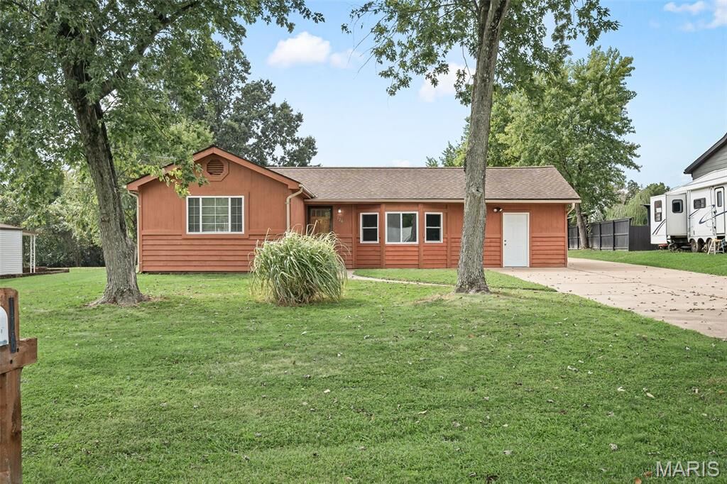 Property Photo:  126 Cherry Hill Drive  MO 63026 