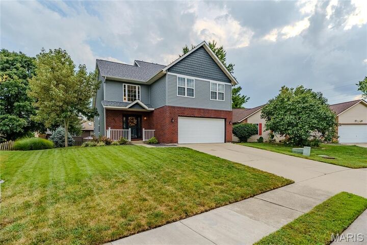 Property Photo:  622 Rain Hollow Drive  IL 62269 