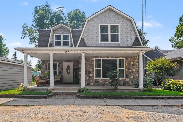 Property Photo: 309 S Kimmel Street MI 49103