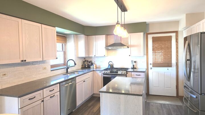 Property Photo:  5 Beaver Creek Court  IL 60490 