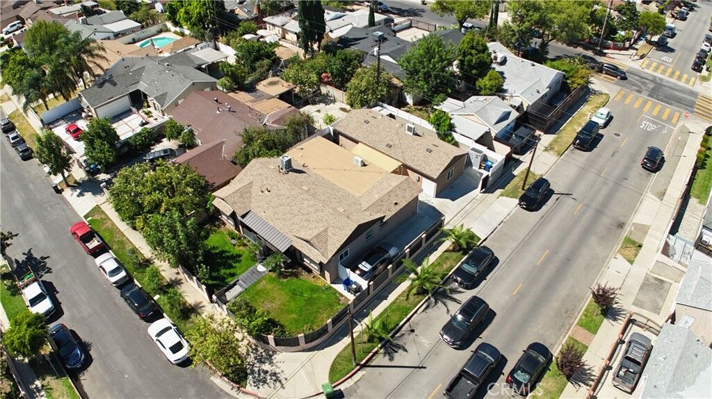 Property Photo: 8055 Natick Ave CA 91402