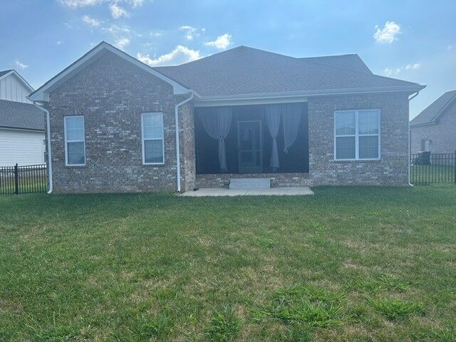 Property Photo: 170 Aspen Pine Dr TN 37043
