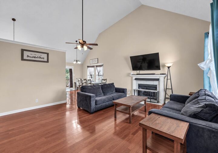 Property Photo: 1967 Whirlaway Cir TN 37042