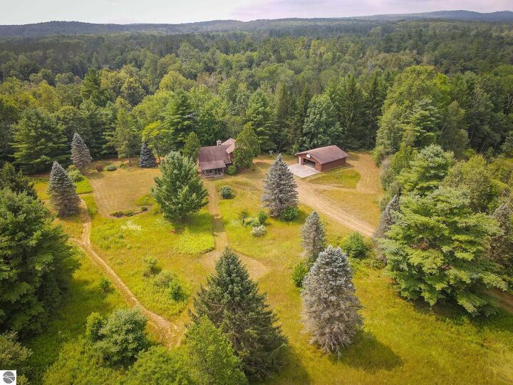 Property Photo: 5118 N Raymond Road MI 49656