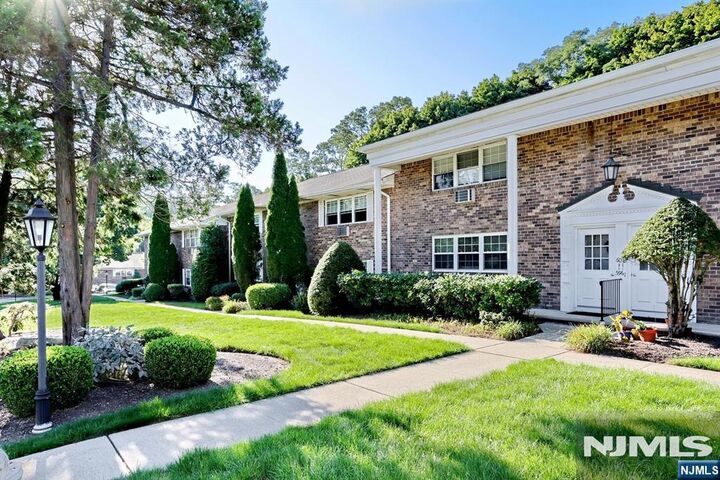 Property Photo: 66 S Franklin 59 NJ 07446