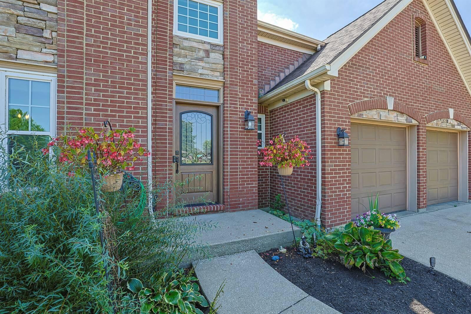 Property Photo: 1141 Brookstone Drive KY 41094