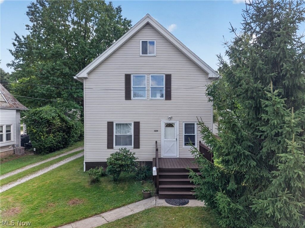 Property Photo: 19289 Westwood Drive OH 44149