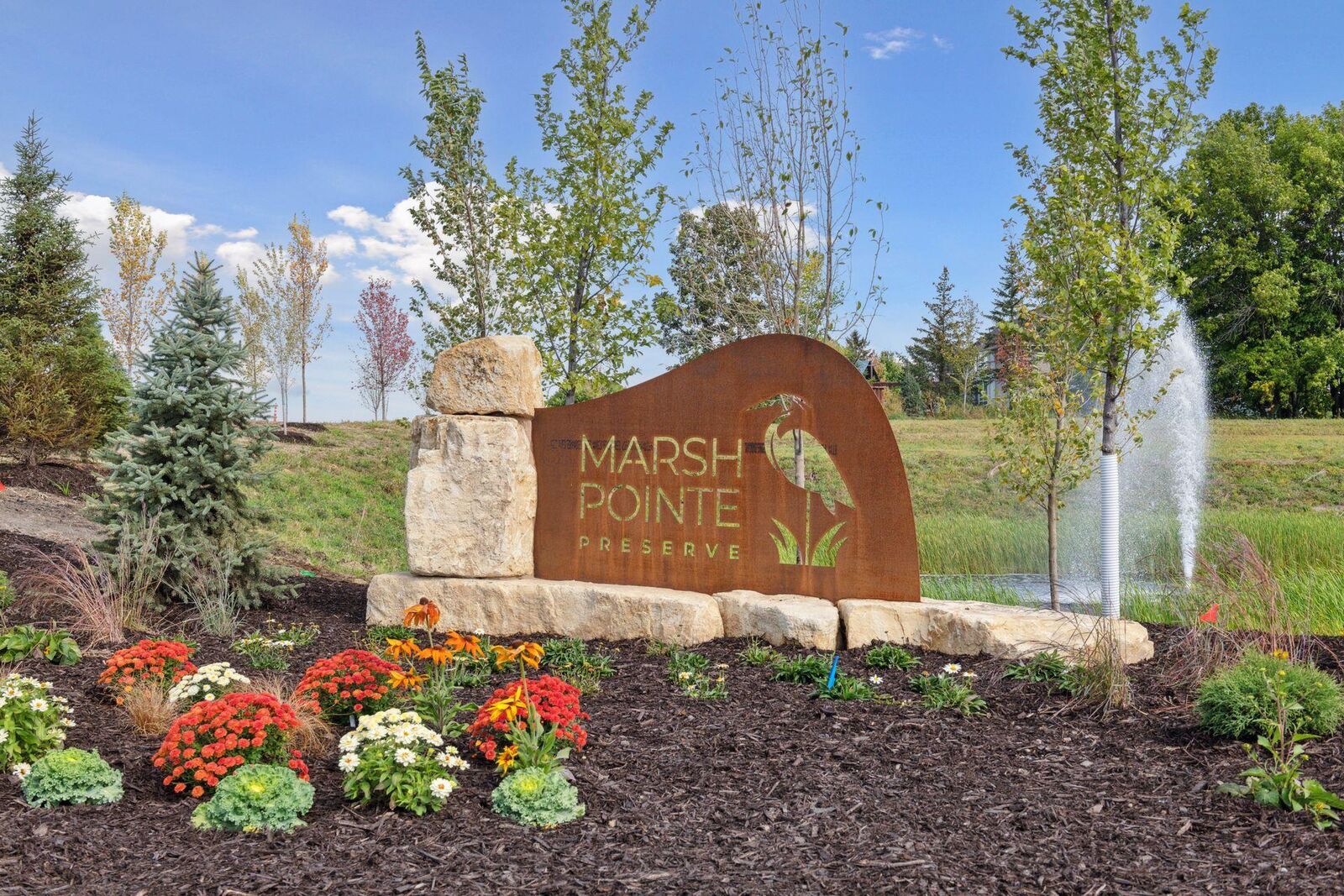 Property Photo: 1581 Marsh Pointe Court MN 55340
