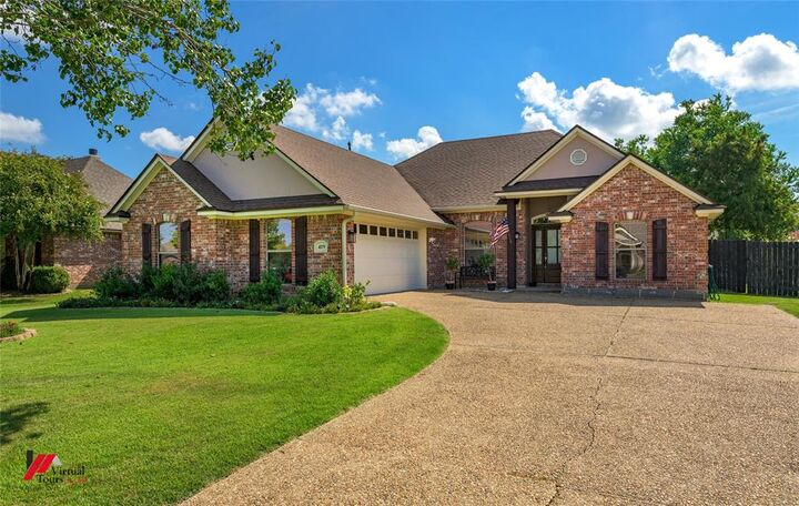 Property Photo:  419 Half Moon Lane  LA 71111 