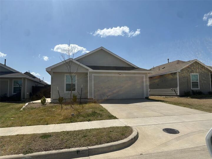 Property Photo: 5911 Nyquist Way TX 75126