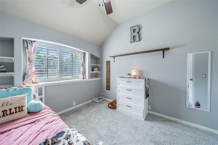 Property Photo:  600 Cross Meadow Boulevard  TX 76063 