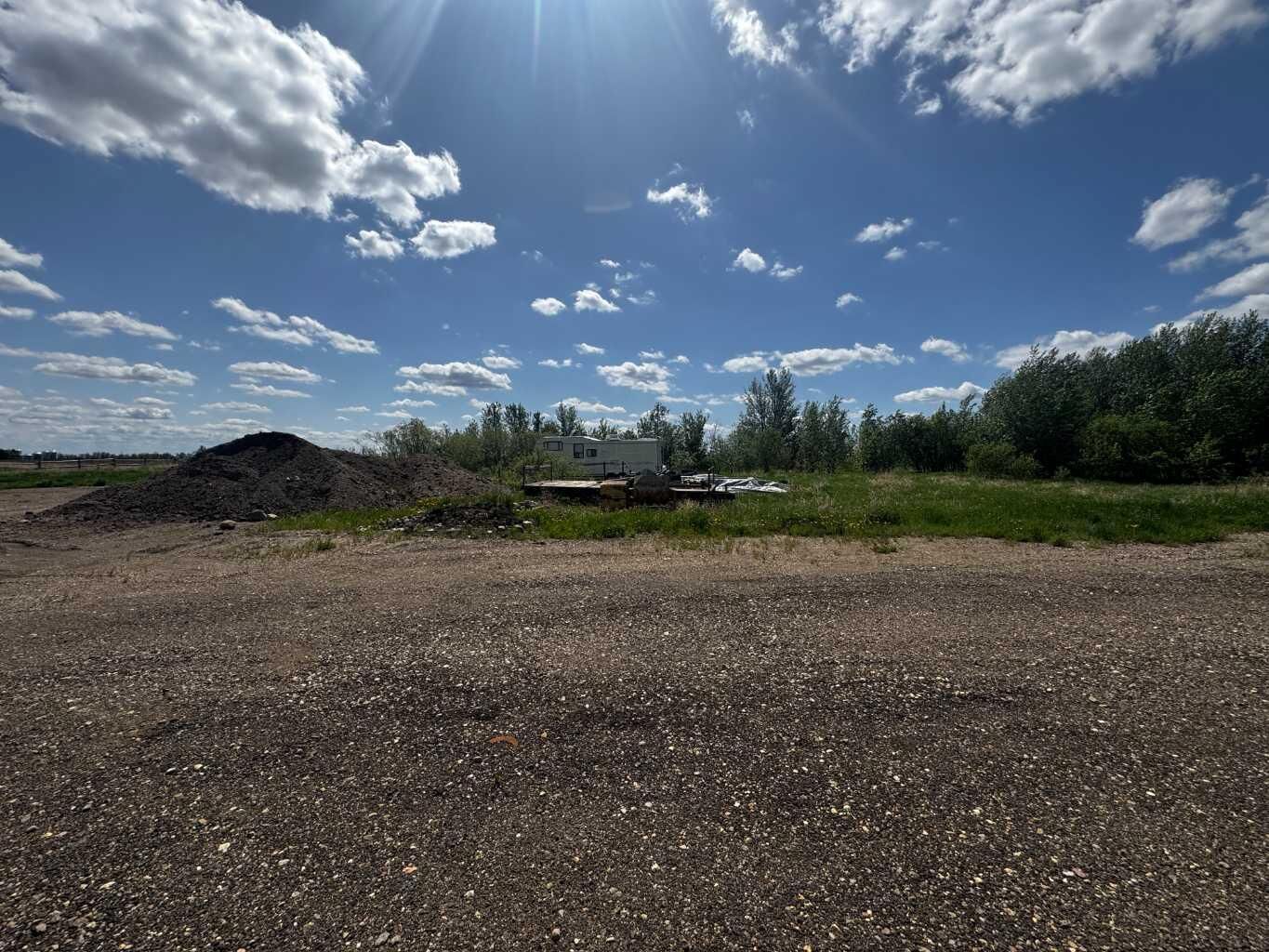 Property Photo:  4601-4603 49 Avenue  AB T0B 0E3 
