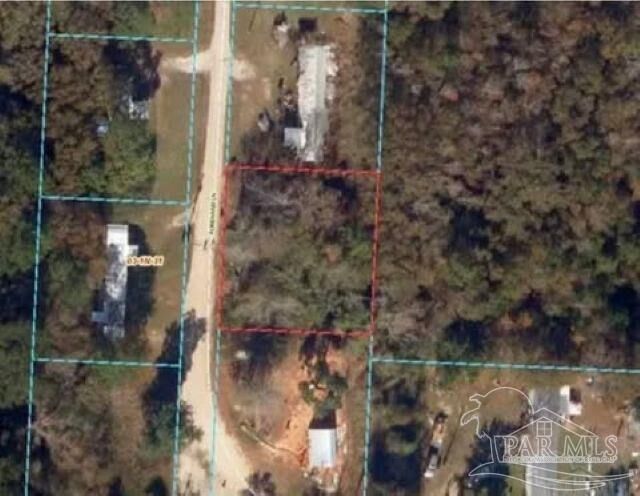 Property Photo:  900 Forehand Ln  FL 32533 