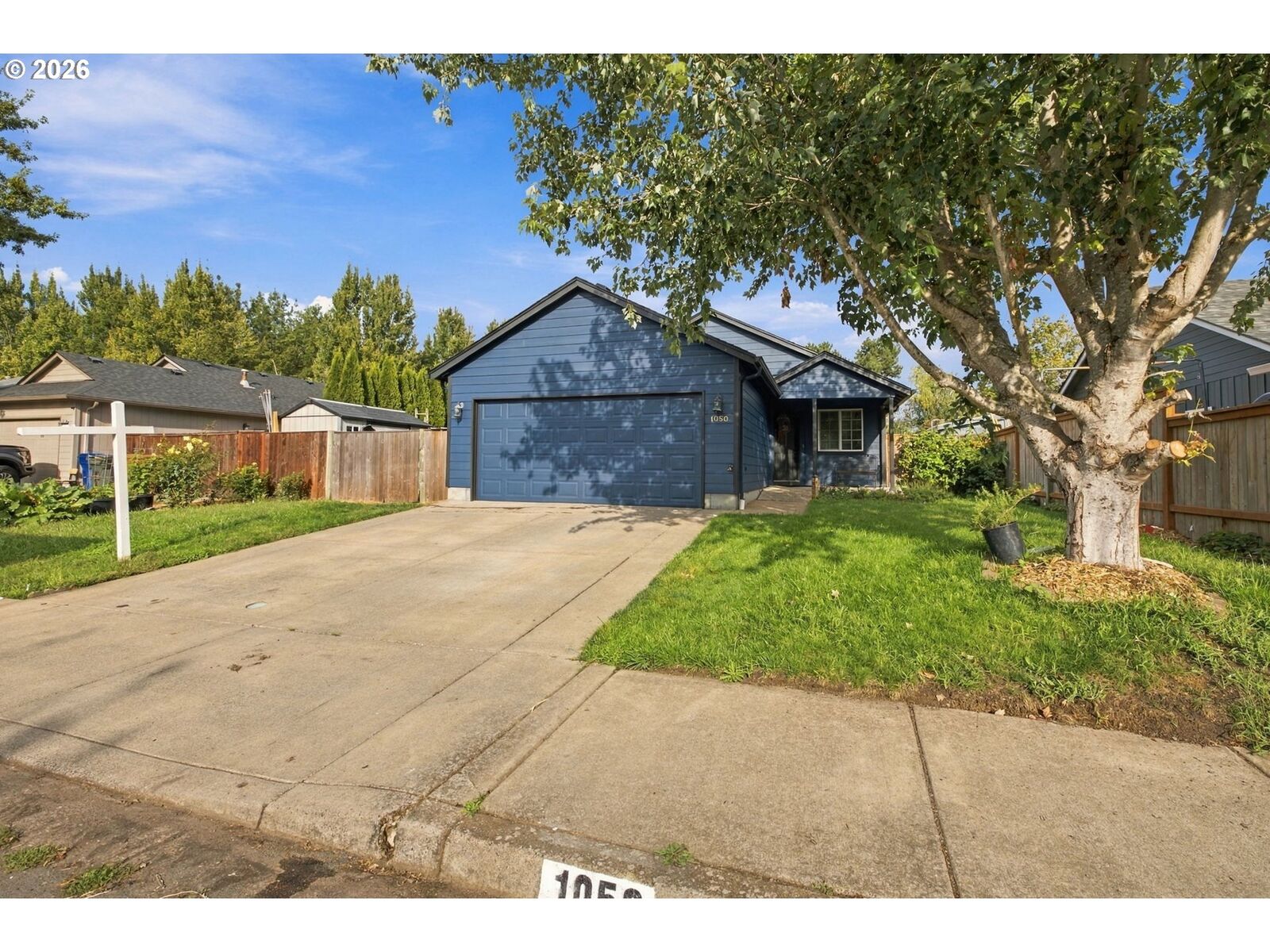 Property Photo: 1050 Yew St OR 97448