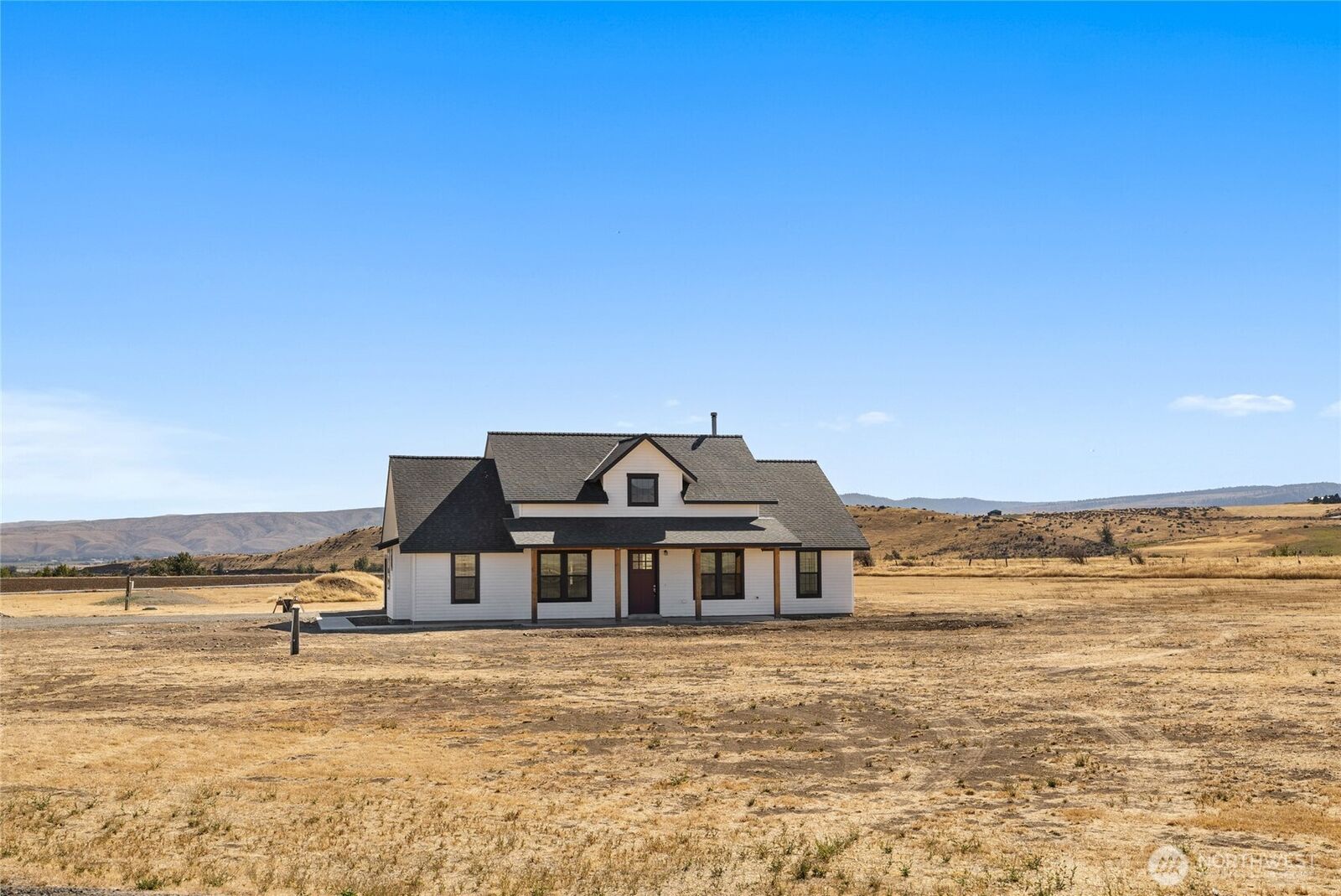 Property Photo: 720 Green Canyon Lane WA 98926