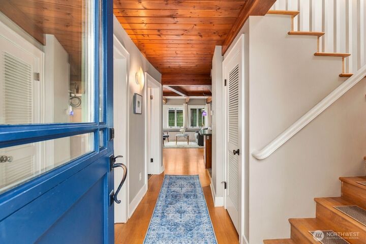 Property Photo: 3146 Portage Bay Place E N WA 98102