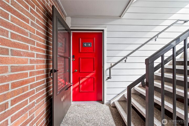 Property Photo:  15214 NE 8th Street G8  WA 98007 