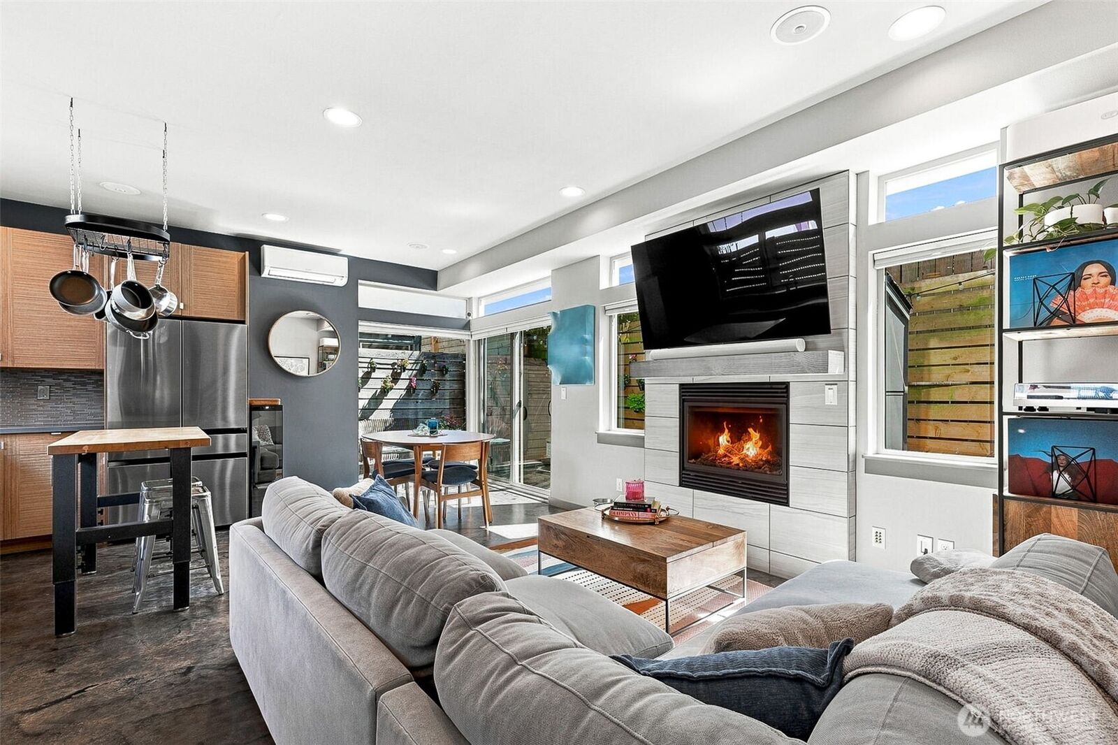 Property Photo: 310 21st Avenue B WA 98122