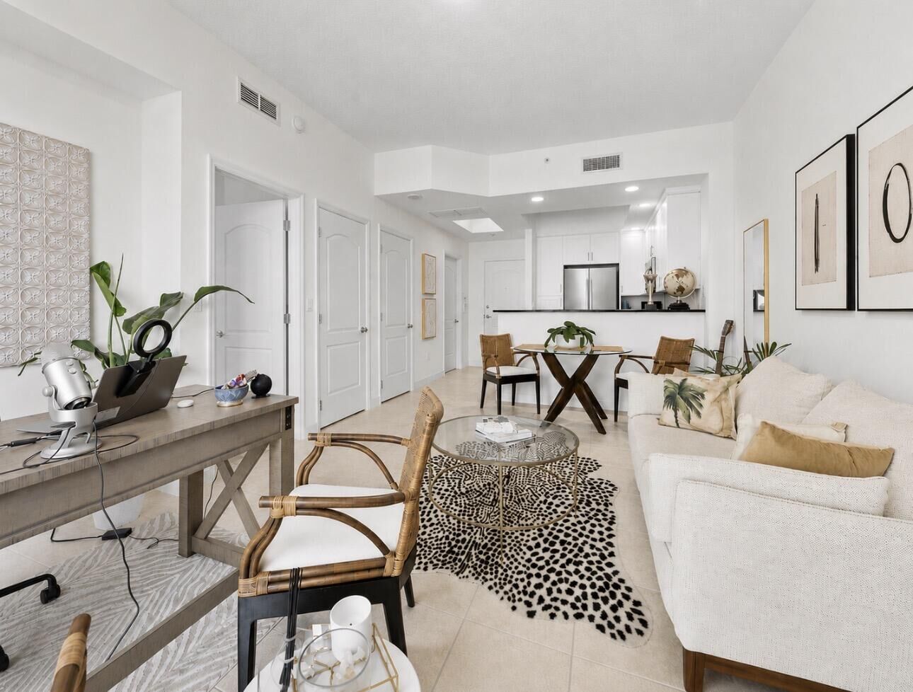 Property Photo:  801 S Olive Avenue 1123  FL 33401 