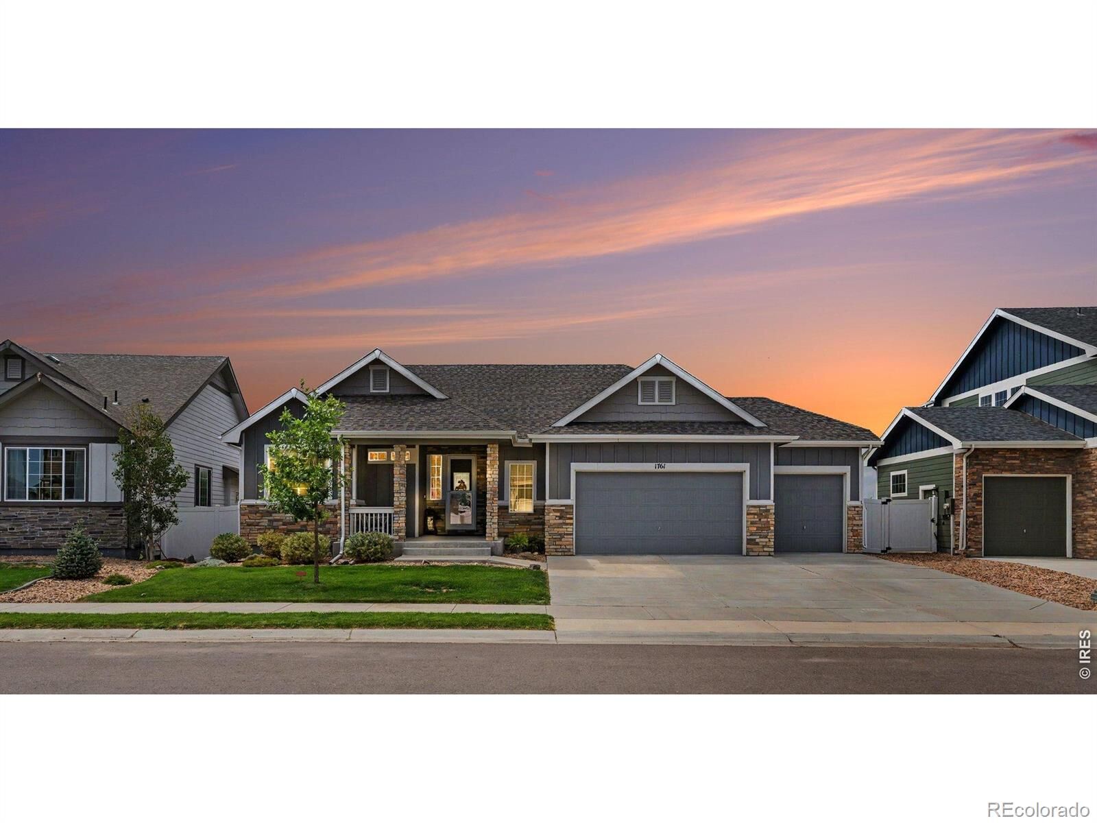 Property Photo:  1761 Vista Point Lane  CO 80550 