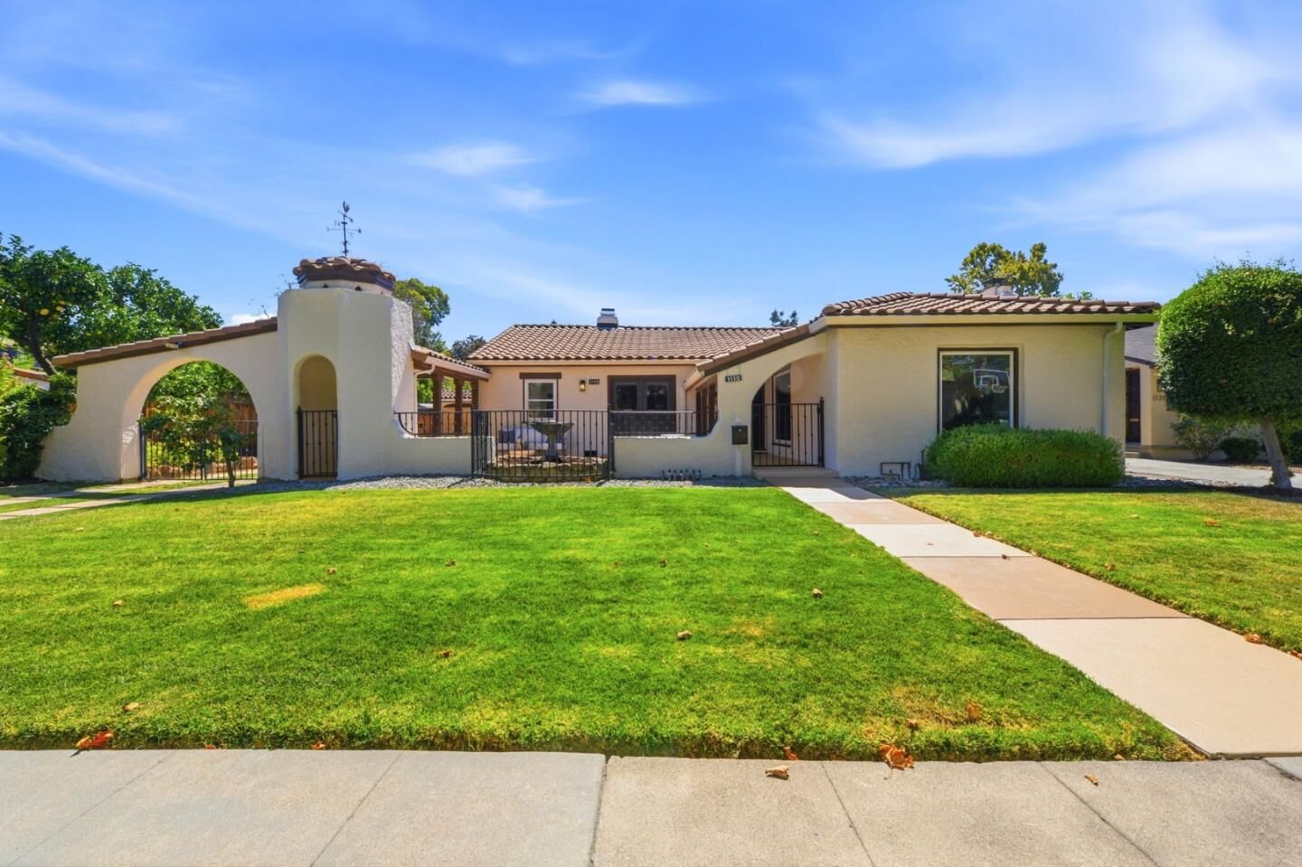 Property Photo: 1110 Norval Way CA 95125
