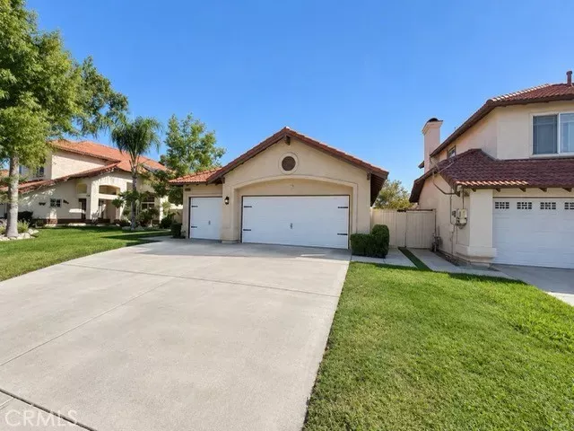 Property Photo: 16786 Via Pamplona CA 92551
