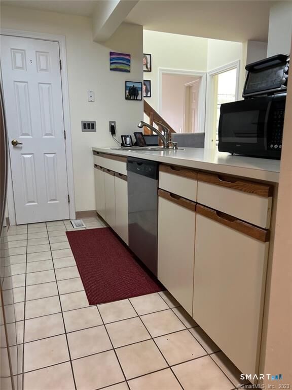 Property Photo:  67 Sandpiper Crescent 67  CT 06460 