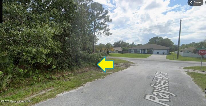 Property Photo: 1216 Rayfield Street SE FL 32909
