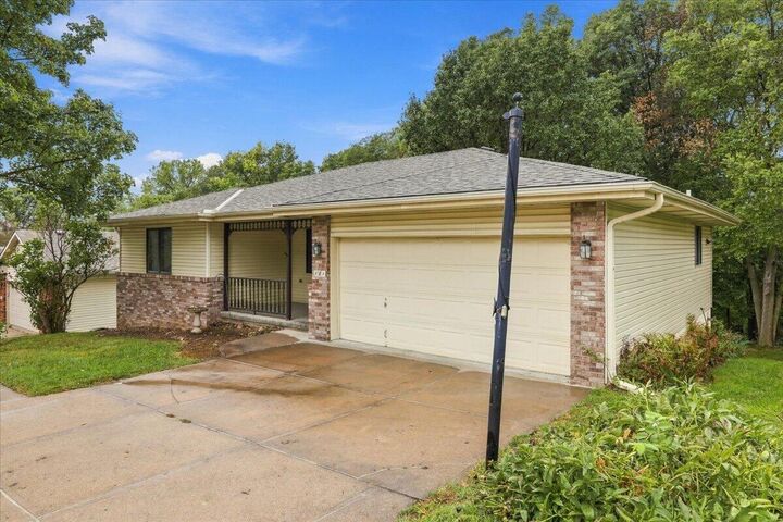 Property Photo: 121 Sunny Ridge Drive IA 51503