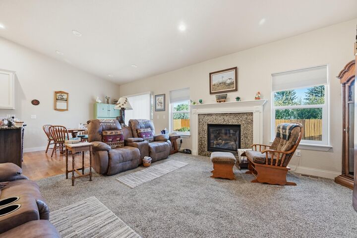 Property Photo:  470 W Hart Street  WY 82834 