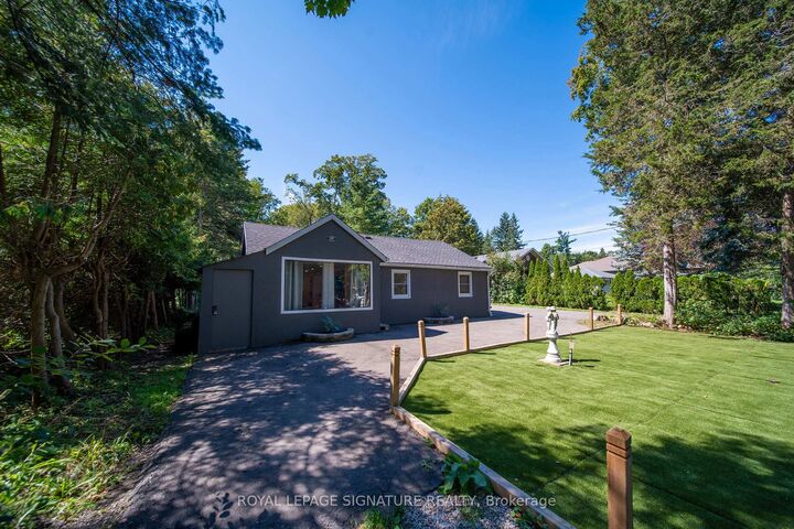 Property Photo:  2020 Kate Avenue  ON L9S 1Y2 