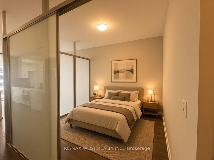 Property Photo:  426 University Avenue 909  ON M5G 1S9 