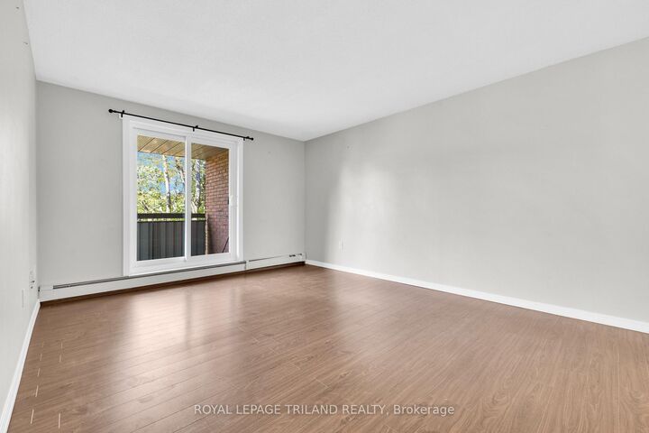 Property Photo:  955 Grand Avenue W 306  ON N7L 4Z6 