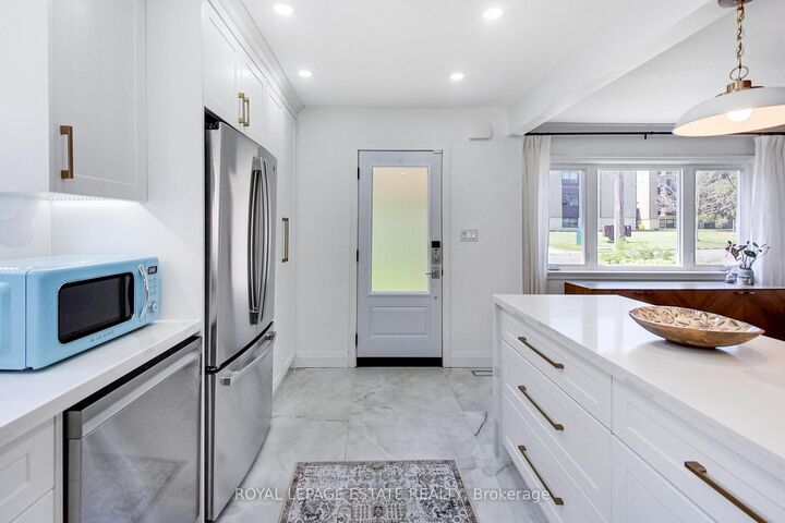 Property Photo: 53 Glen Everest Road ON M1N 1J6
