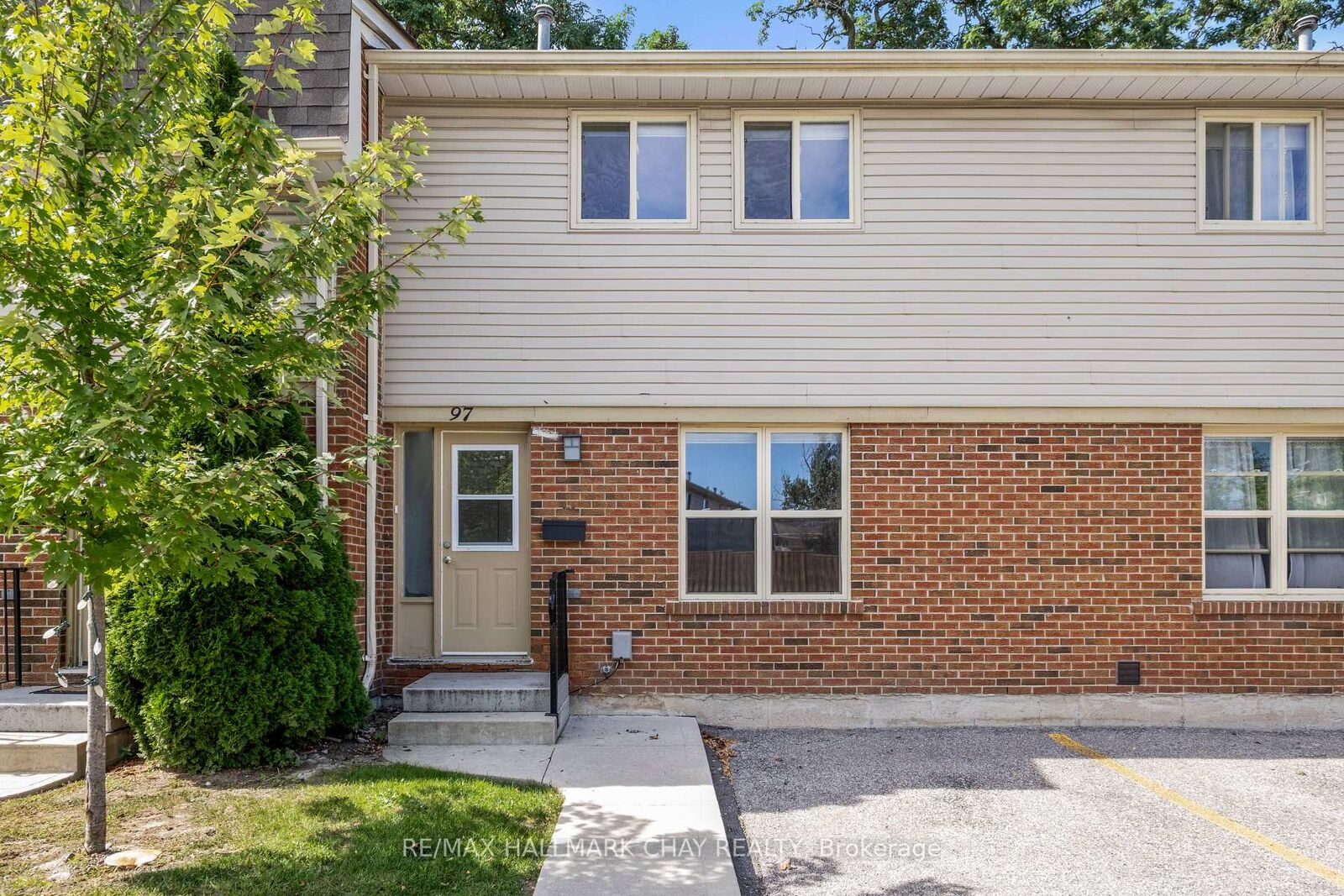 Property Photo:  177 Bayview Drive 97  ON L4N 4Y6 