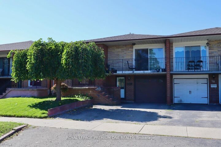 Property Photo: 26 Royal Salisbury Way ON L6V 3J6