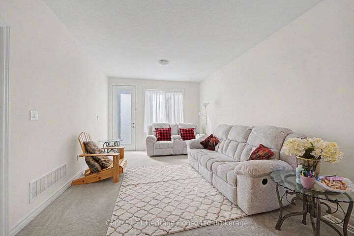 Property Photo:  17 Harwood Street  ON N4G 0J7 