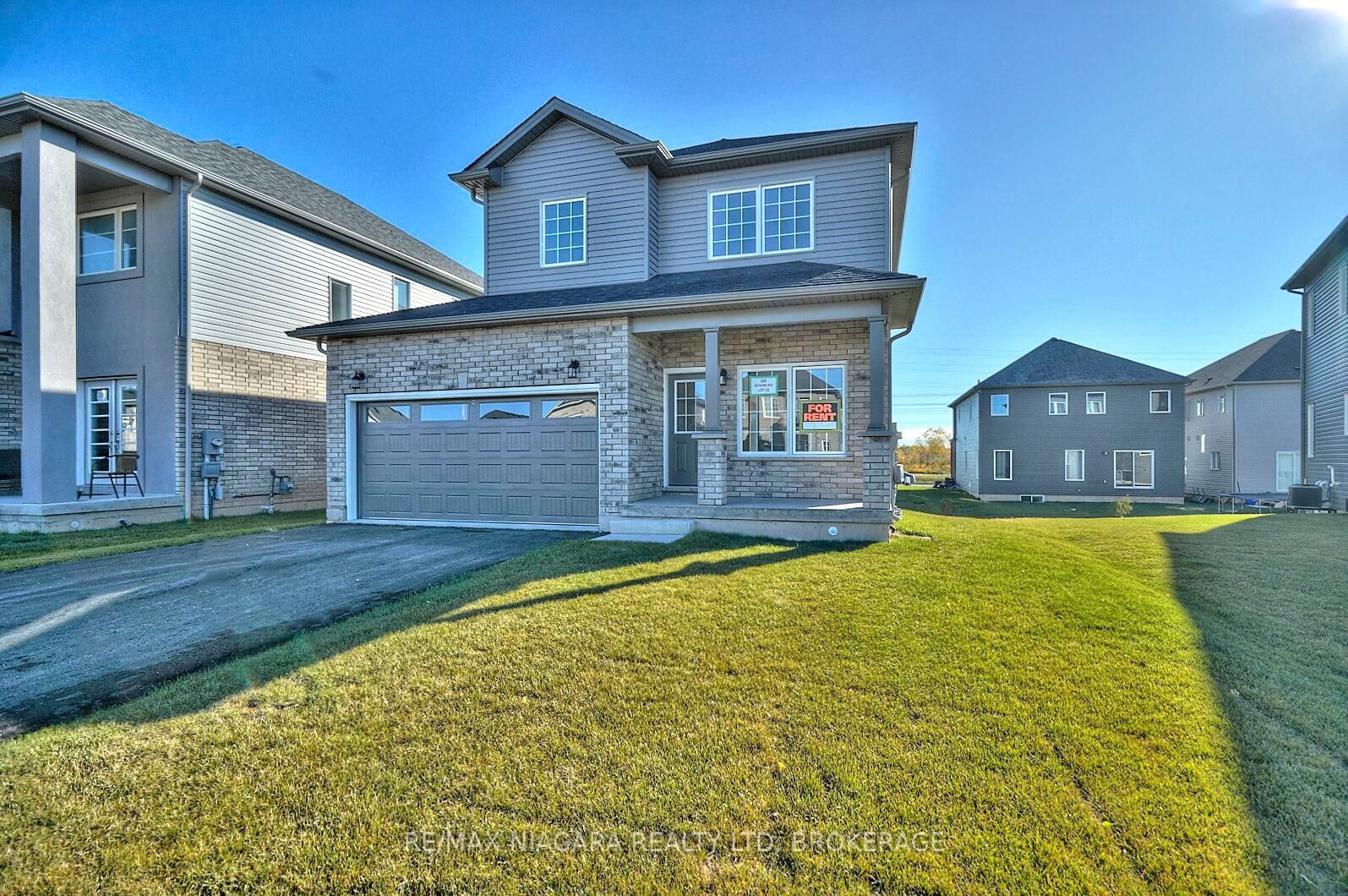Property Photo:  226 Bethune Avenue  ON L3B 0H6 