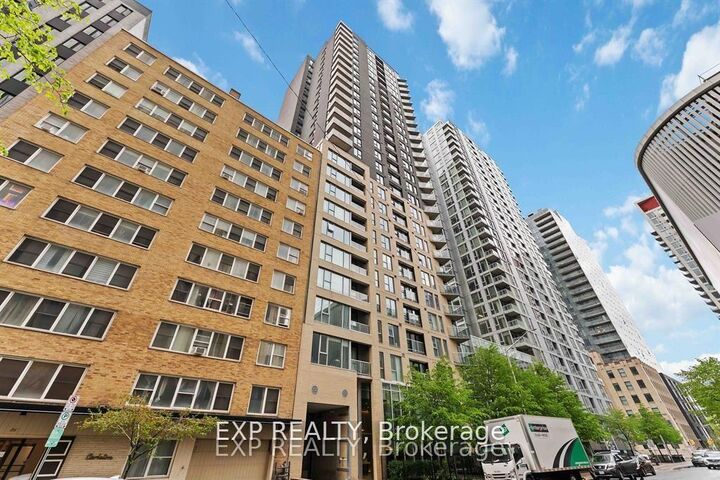 Property Photo:  40 Nepean Street 1607  ON K2P 0X5 