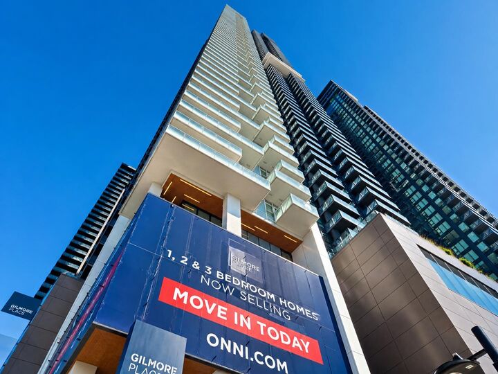 Property Photo:  2108 Gilmore Avenue 4411  BC V5C 0N8 