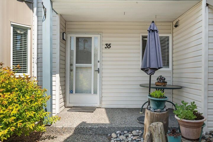 Property Photo:  45435 Knight Road 35  BC V2R 3E8 