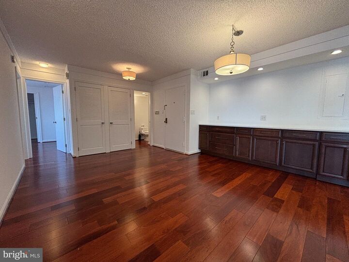 Property Photo:  1101 S Arlington Ridge Road S 1009  VA 22202 