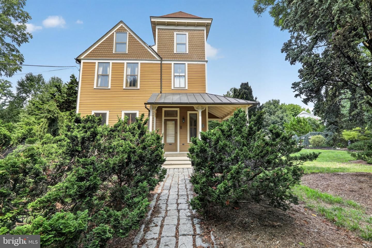 Property Photo:  9310 Brookville Road  MD 20910 